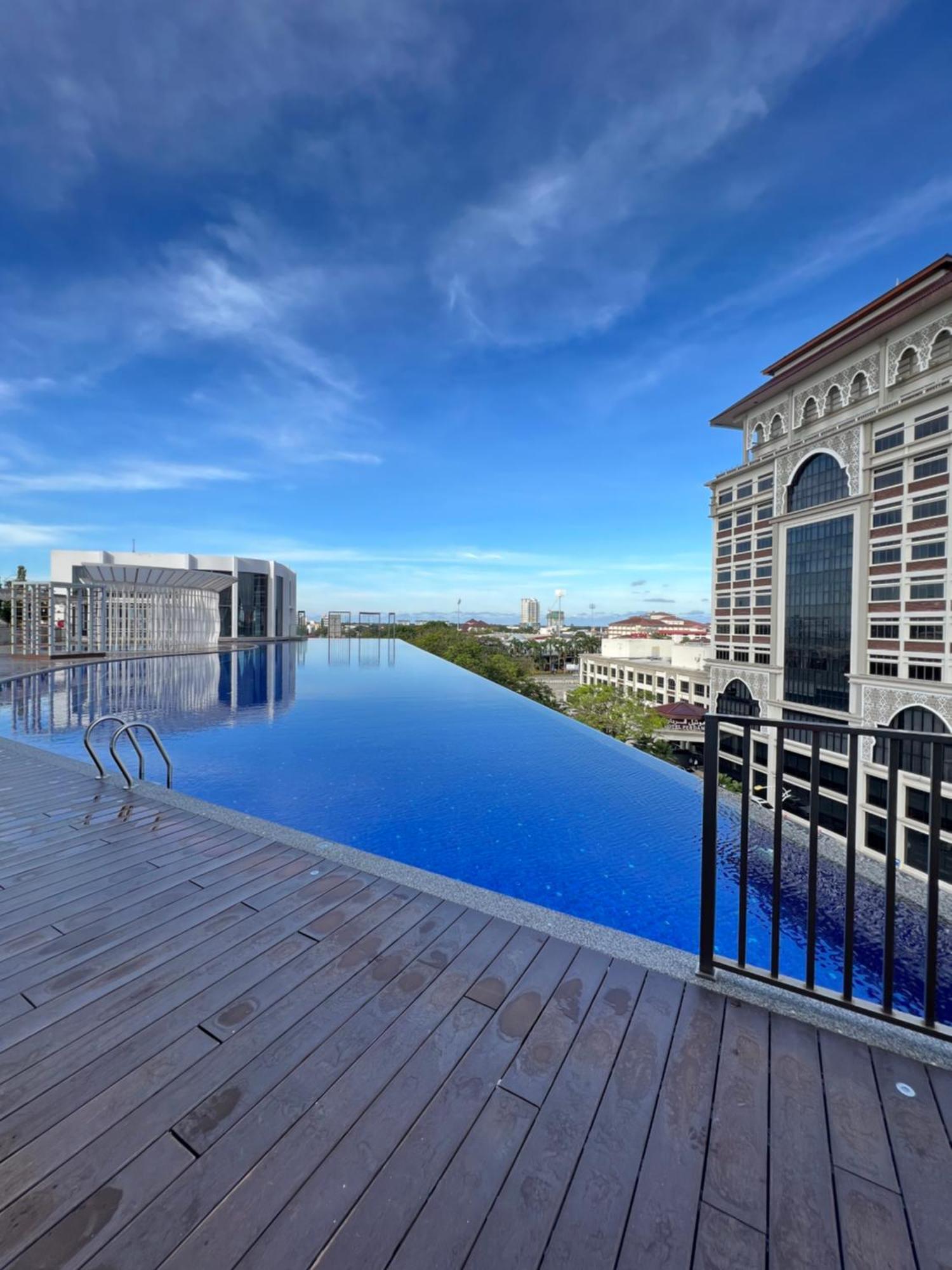 Rizz Residence Troika Kb Kota Bharu Dış mekan fotoğraf